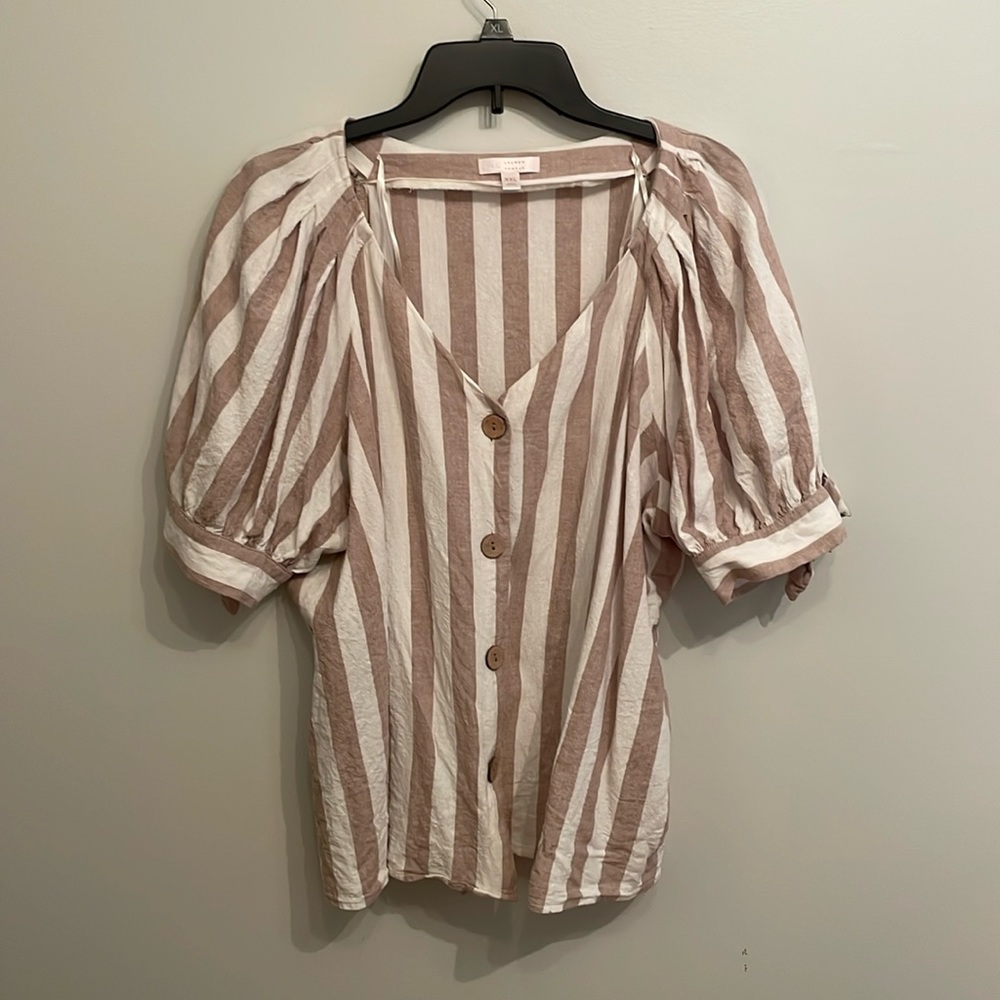 LC Lauren Conrad Button Up V Neck Short Sleeve Blouse
